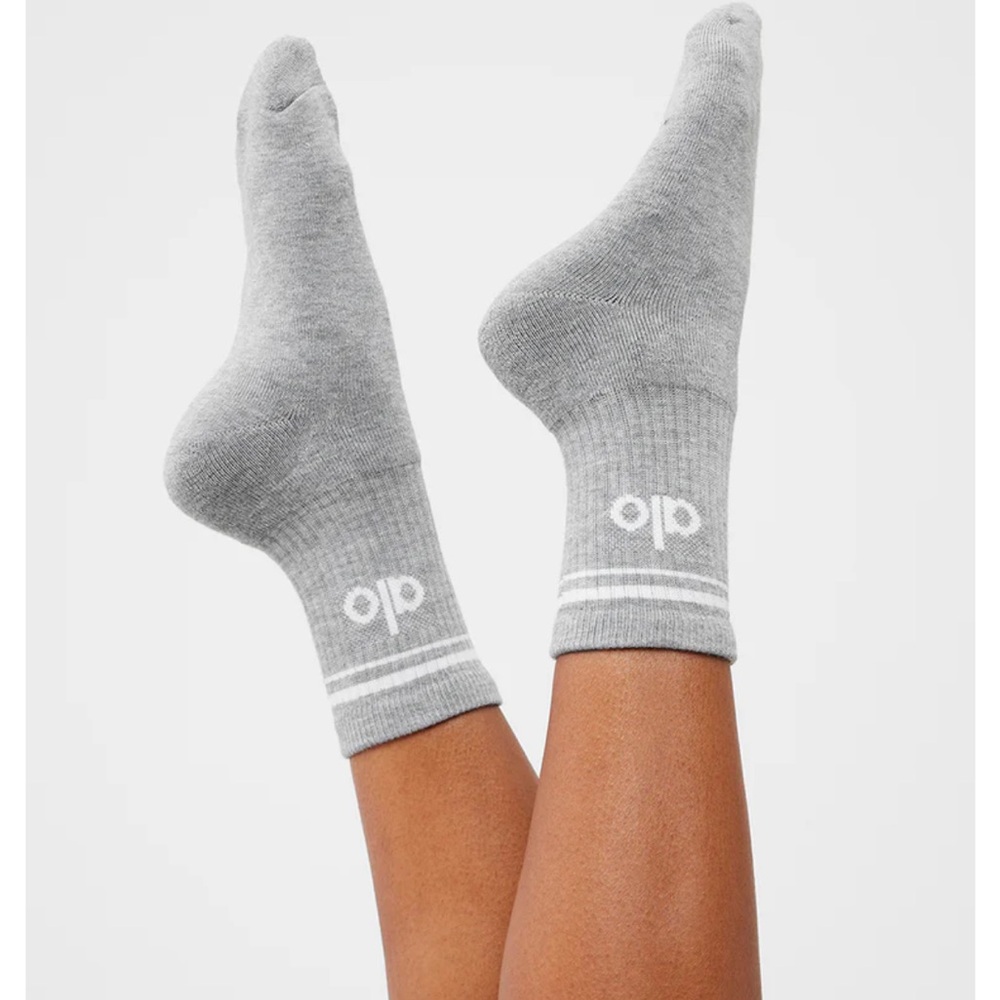 ALO Yoga Light Gray Casual Socks